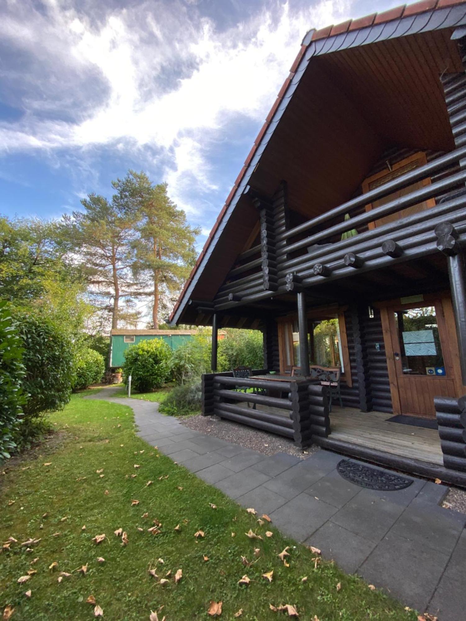 Eifel-Lounge Blockhaus Mit Kamin Garten Balkon Nahe Koeln Therme Bruehl Phantasialand Weilerswist Εξωτερικό φωτογραφία